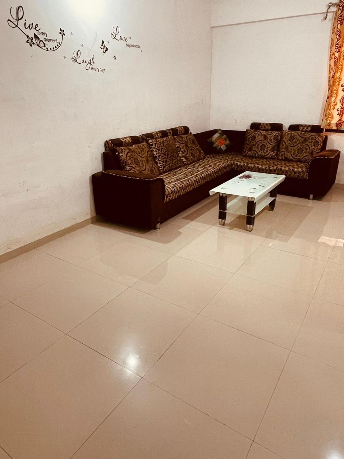 Namaste Nirvana Appartments Daman Εξωτερικό φωτογραφία
